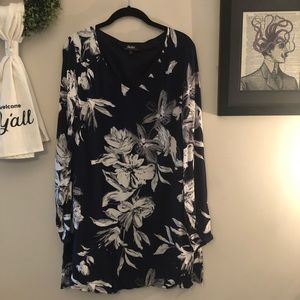 Sunday Mood Navy Blue Floral Print Shift Dress